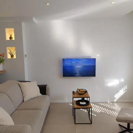 Apartamento House Rodine - Free Parking & Bikes *