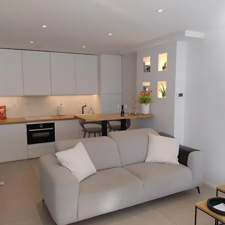 Apartamento House Rodine - Free Parking & Bikes Haia