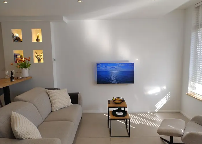 Apartamento House Rodine - Free Parking & Bikes *